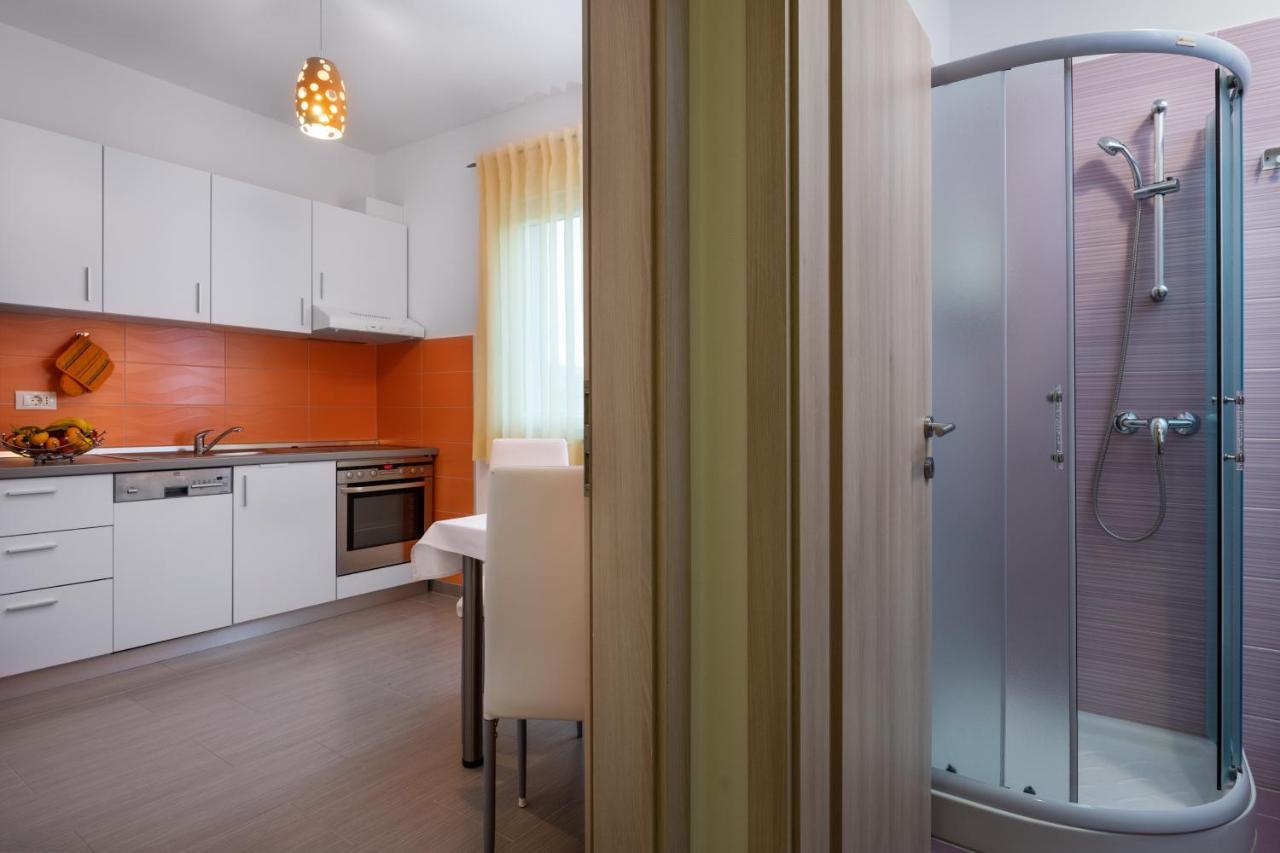 Apartments Greta & Ivona Pula Exterior foto